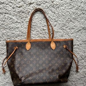 Louis Vuitton Neverfull bag